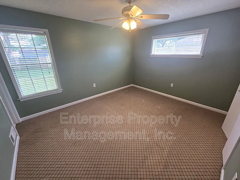 6967 Dawnhill Rd — Photo 17