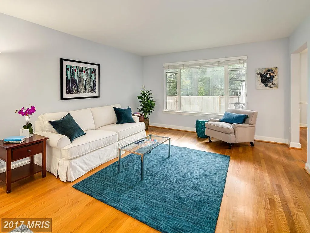 3077 Chestnut St NW photo 1