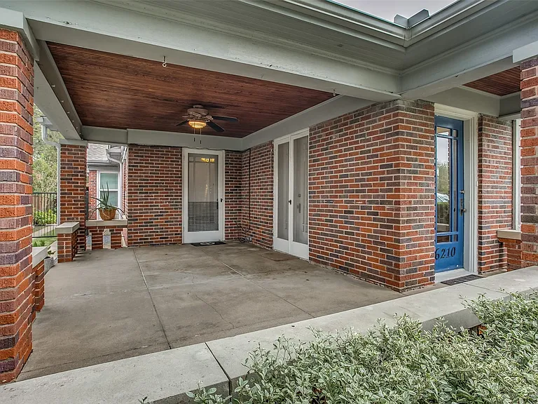 6210 Victor St — Photo 4