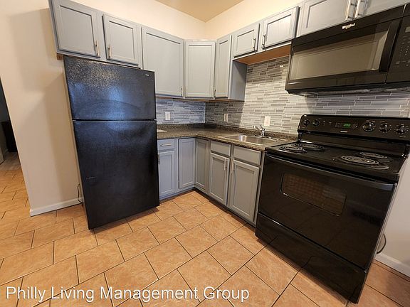 4th image of 1918 N Darien St