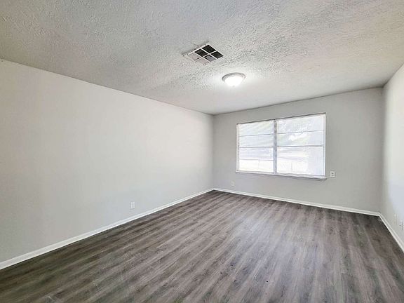 3rd image of 5239 Falvey St