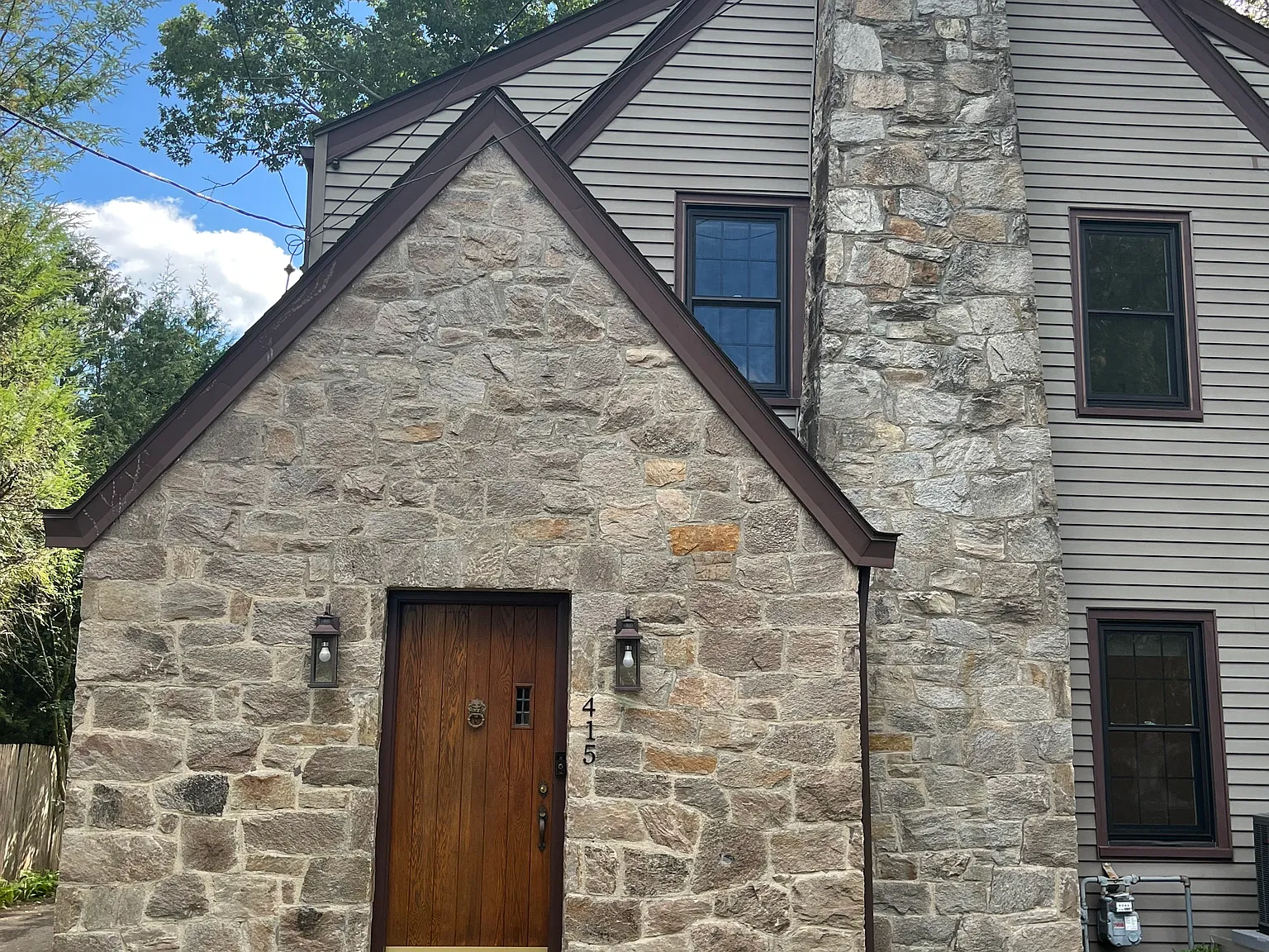 3 bed, 2000 sqft, $7,700 — Photo 2