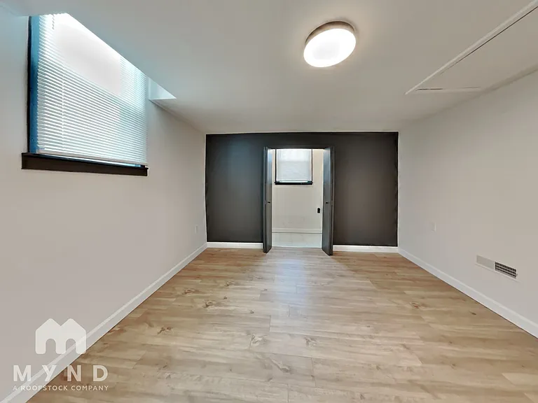 352 Melpar Dr — Photo 7