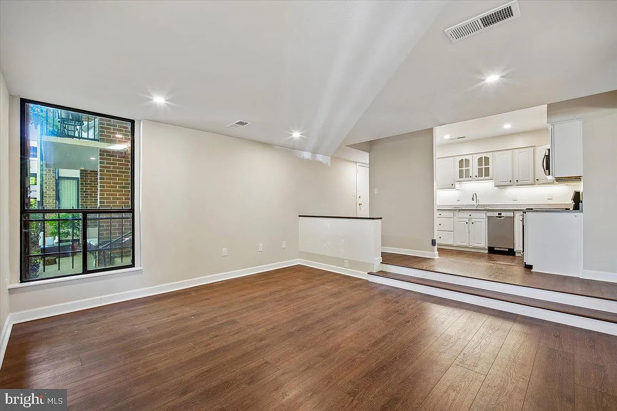 1 bed, 775 sqft, $2,000 — Photo 2