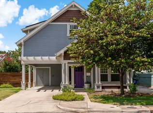 833 N Van Buren Ave, Dallas, TX 75208