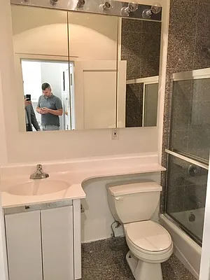 Rented by Mossanen Group | media 13