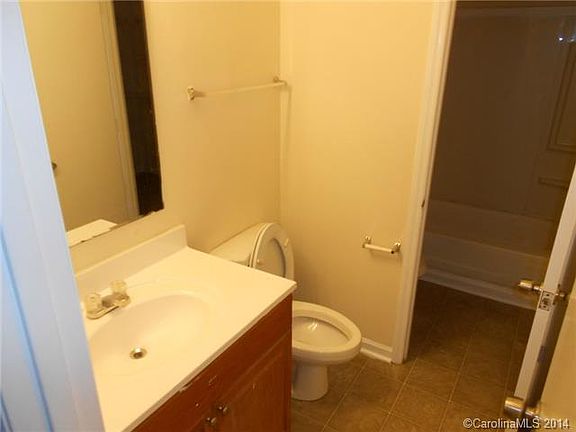 5th image of 6401 Woodthrush Dr