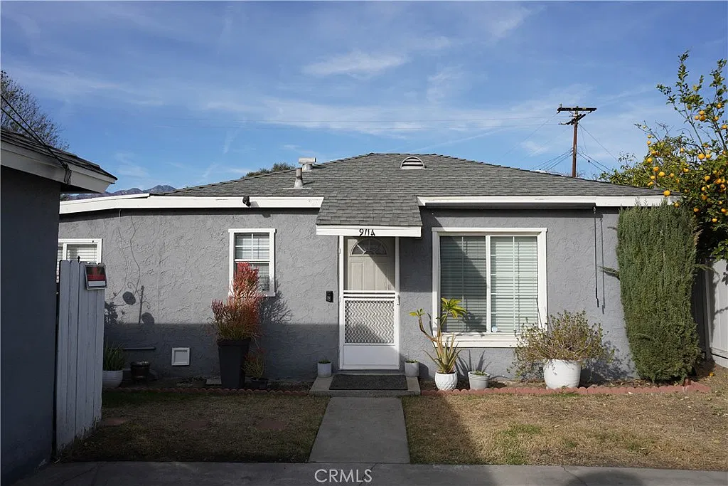 1 bed, 735 sqft, $2,050 — Photo 1