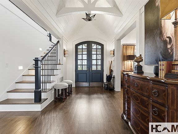 3rd image of 142 Lucerne Drive