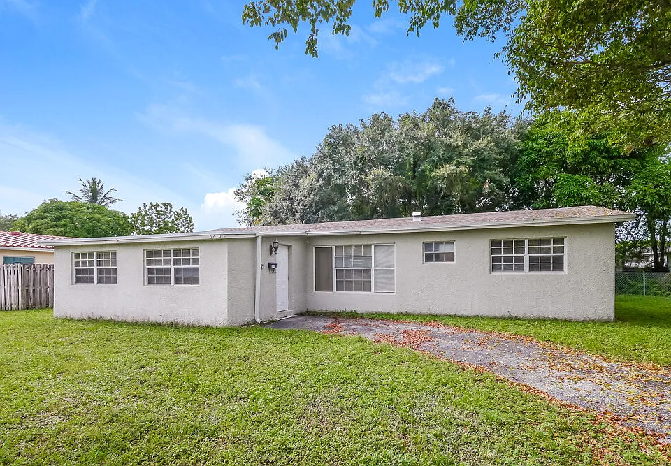 6210 NW 13th St