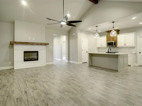234 Legacy Blvd, Weatherford, TX 76085