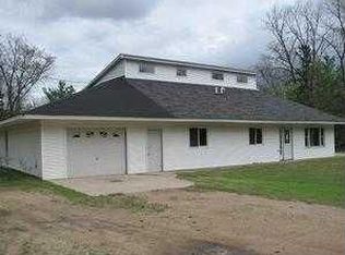 N6438 Oak Ridge Ct, Shawano, WI 54166