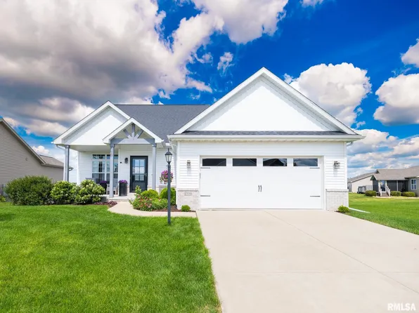 1225 Brown Ct, Washington, IL 61571