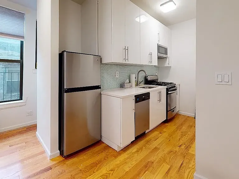 226 E 83rd St #32 — Photo 1