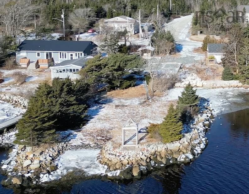 2nd image of 4242 Prospect Rd