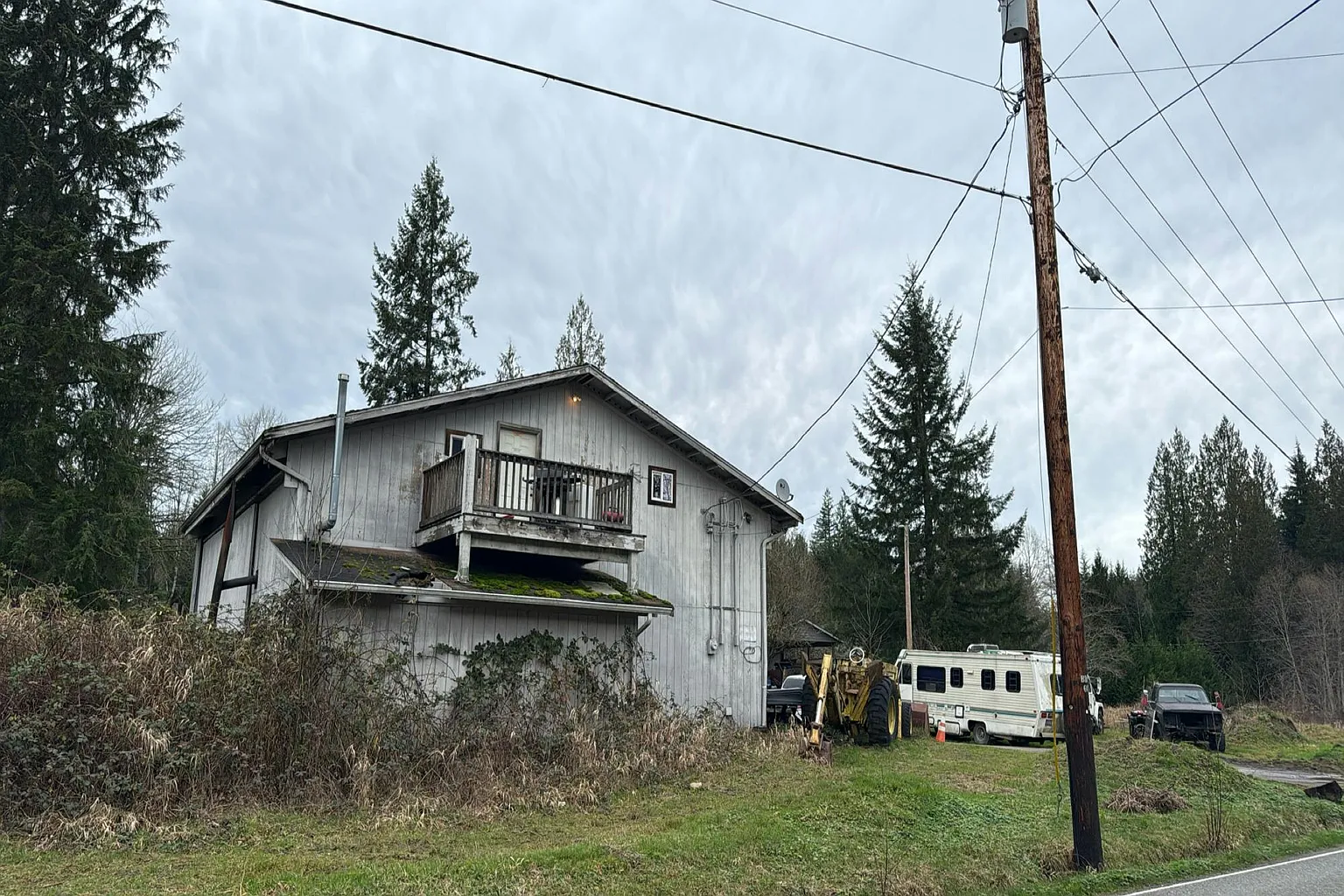 22415 Dubuque Rd photo 1