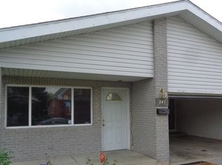 241 154th Pl, Calumet City, IL 60409