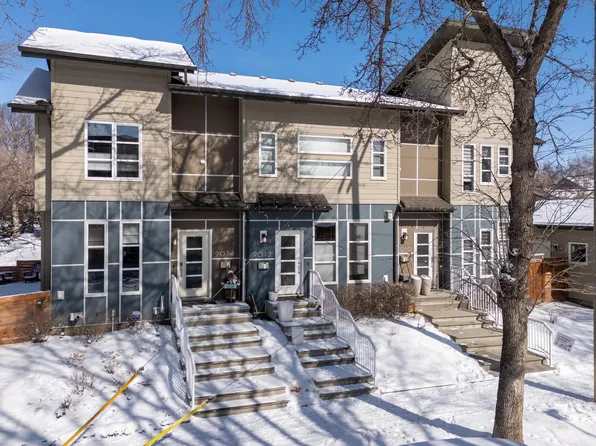 9012 92nd Ave NW, Edmonton, AB T6C 4A1