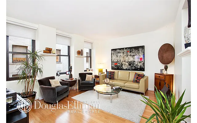 Sold by Douglas Elliman | media 16
