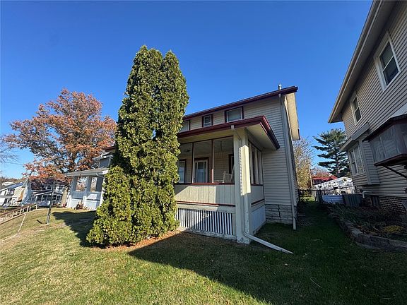 2nd image of 263 Highland Dr NW