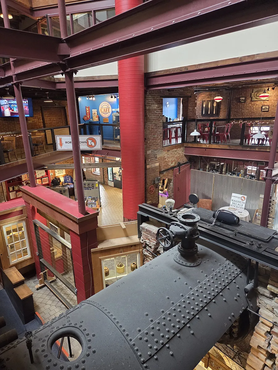 Building Photo - Pottery Place