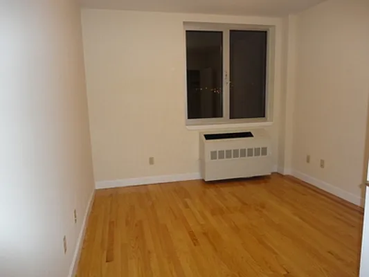 Rented by Urban Realty NYC | media 17