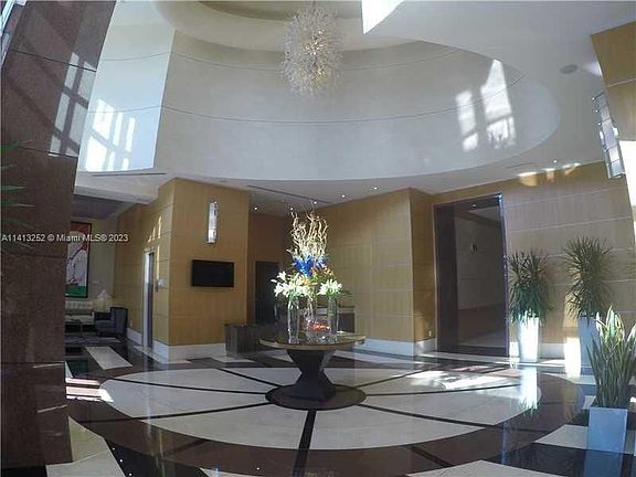3rd image of 244 Biscayne Blvd APT 1210