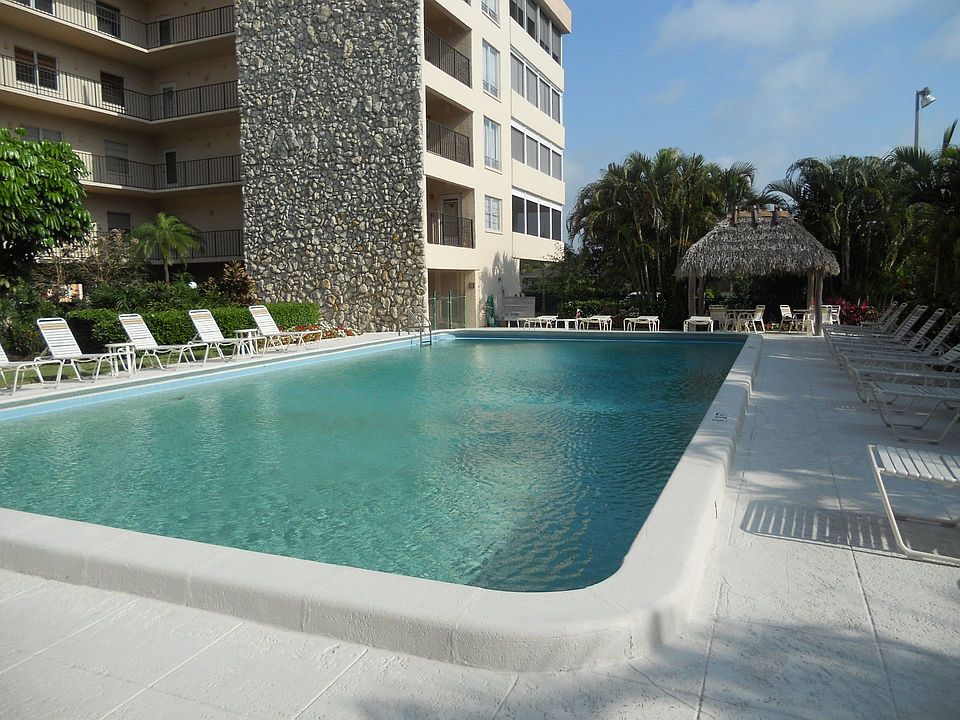 1st image of 921 Seagrape Dr Unit 403