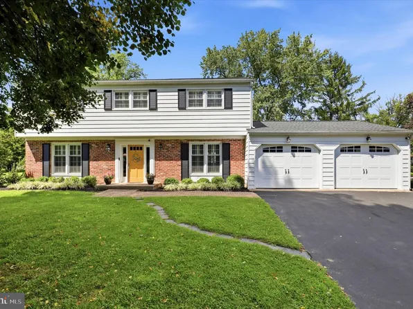 623 Hillside Rd, Blue Bell, PA 19422