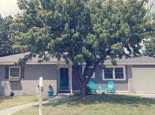 1034 Holly Ln, Canyon, TX 79015