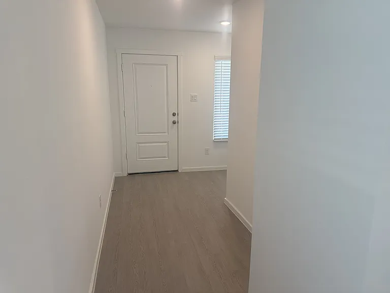 2069 Belgian Dr — Photo 11