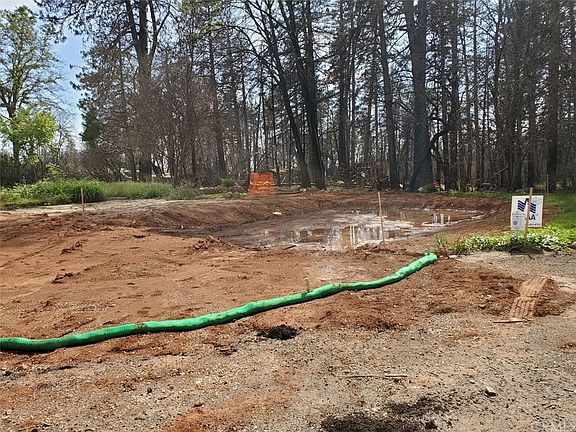 3rd image of 540 Sunset Dr