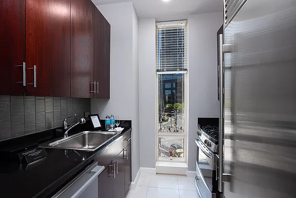 Sold by Trump International Realty | media 8