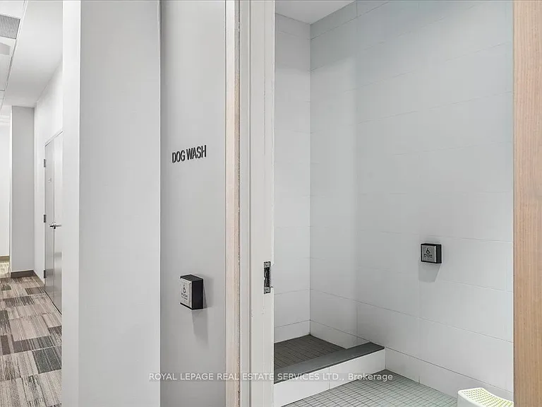 188 Fairview Mall Dr #707 — Photo 25