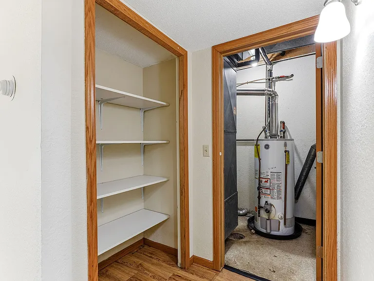 Victoria Townhomes — Photo 22