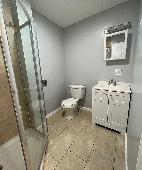 1st image of 113 Morris St #3