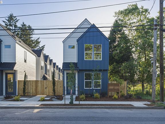 2nd image of 7033 SE 60th Ave