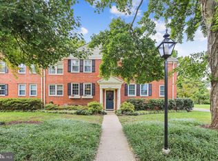 6620 10th St UNIT B2, Alexandria, VA 22307