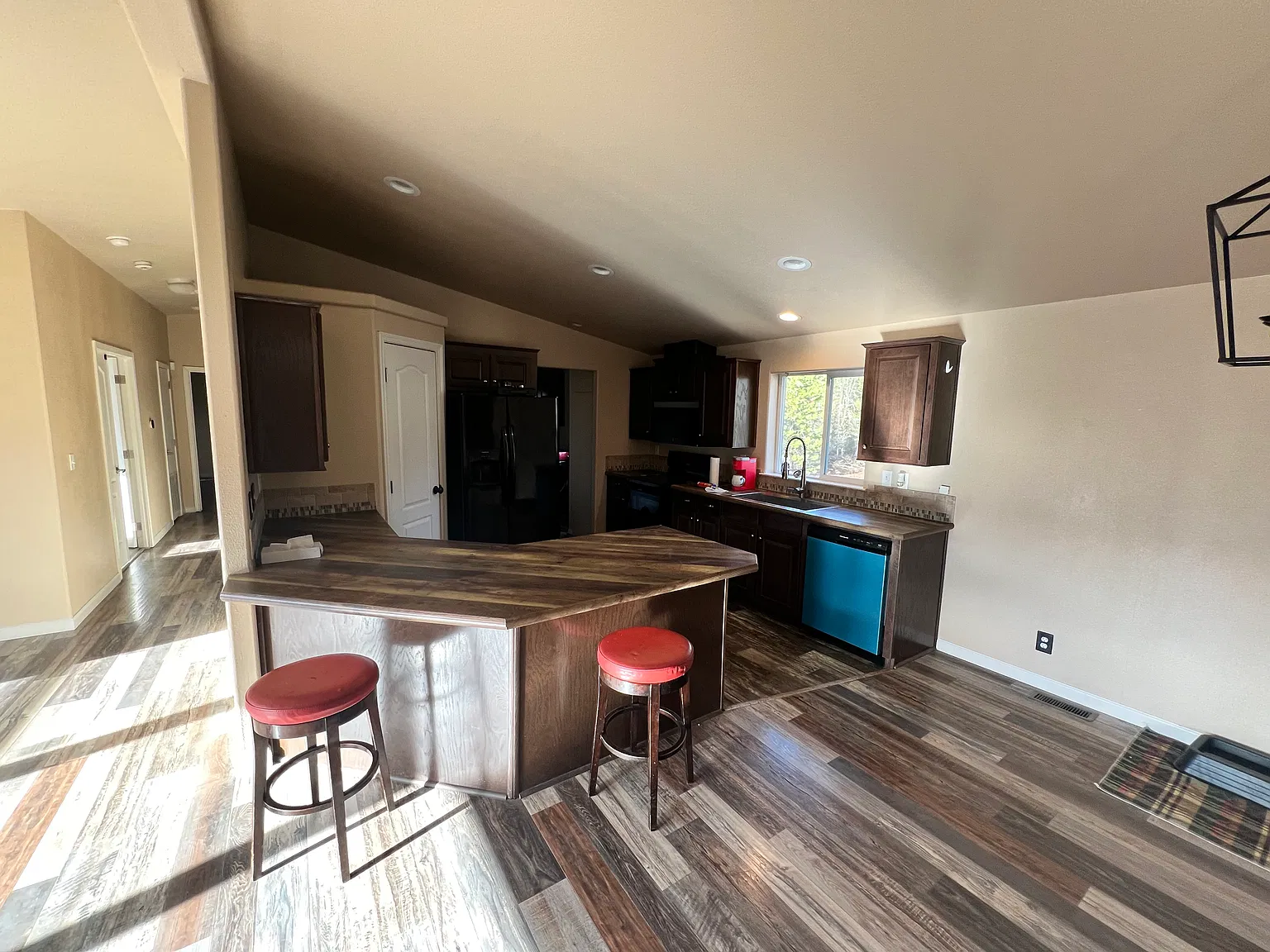 3 bed, 1509 sqft, $1,850 — Photo 3