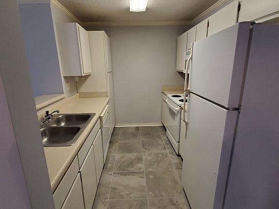 3rd image of 6 Private Road 3057 #608