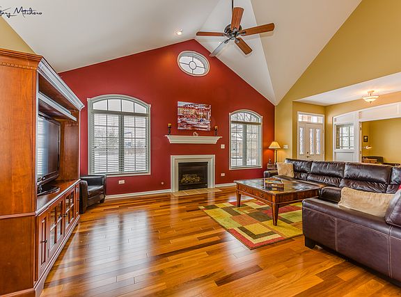 3rd image of 14724 Aster Ln