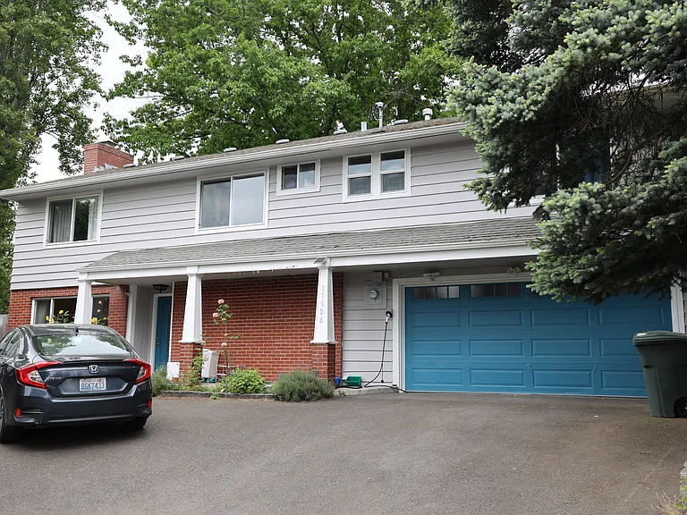 15828 SE 5th Pl — Photo 1