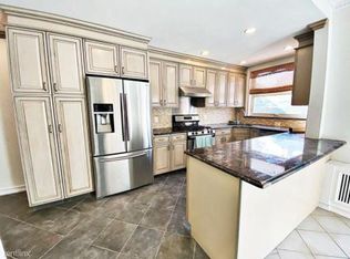 138 Lake St #1A, Brooklyn, NY 11223