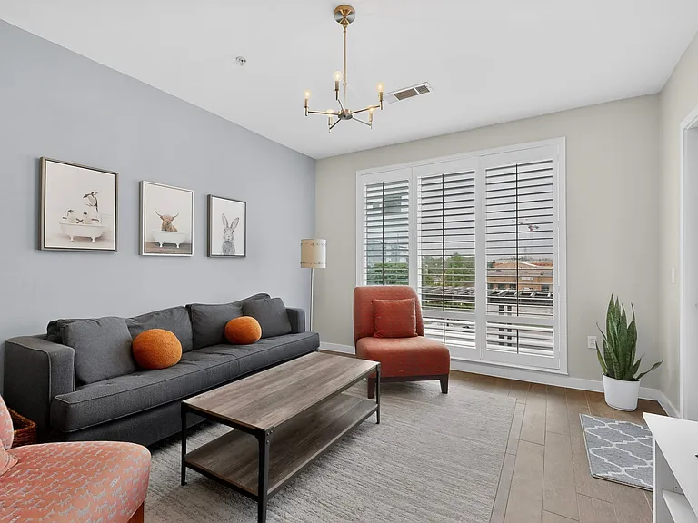 5609 Smu Blvd #306 — Photo 13