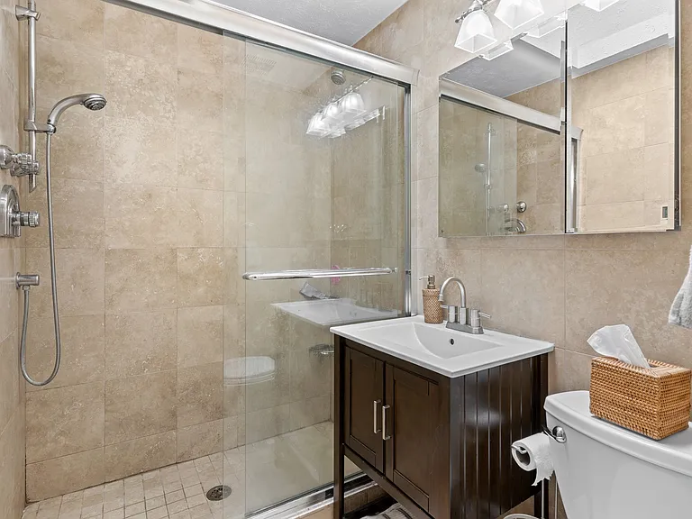 2461 Yates St — Photo 9