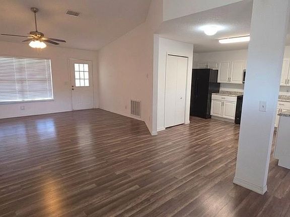 4th image of 10159 Chesham Dr