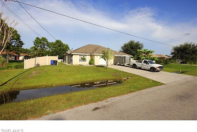 1st image of 717 Jack Ave S