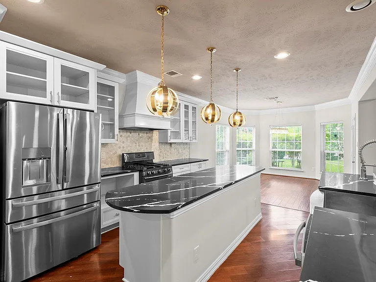 5526 Darschelle Dr — Photo 19