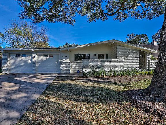 5th image of 1226 Wisterwood Dr