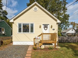 27 Locust St, Keansburg, NJ 07734
